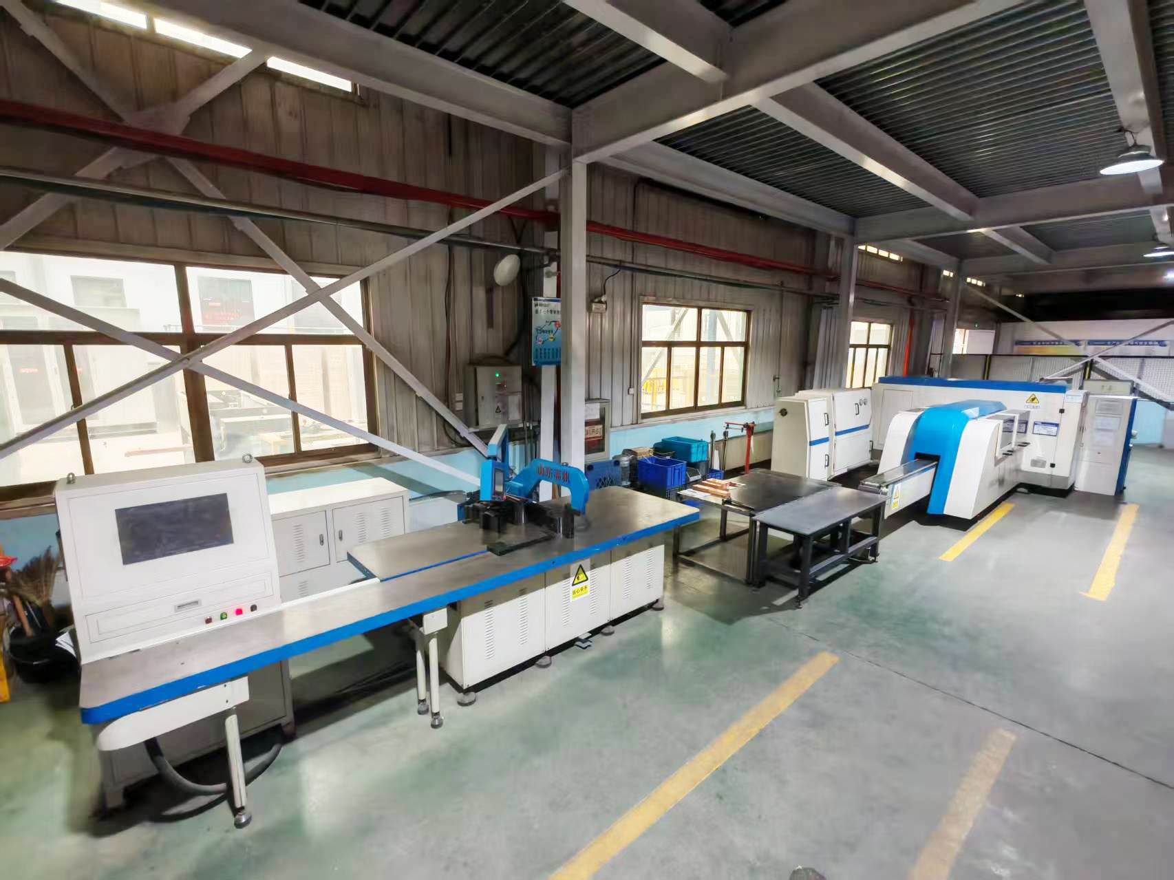 e5827a126db44de97211c04b58ff812